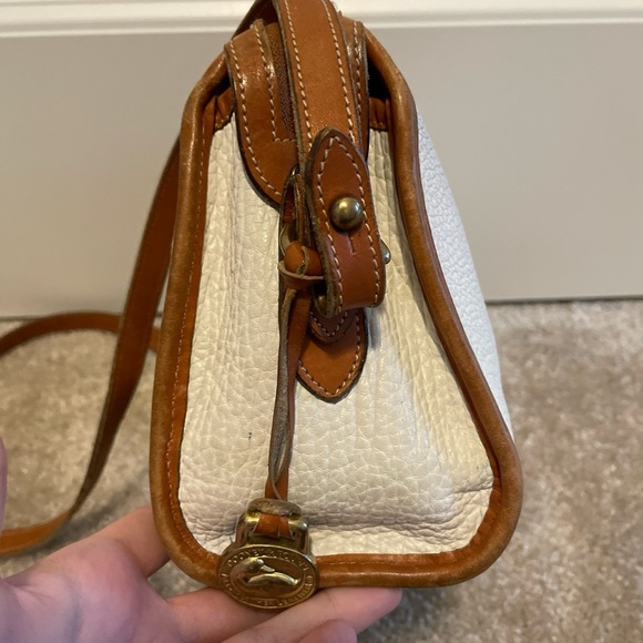 Dooney & Bourke White Leather Crossbody Bag - Picture 5 of 9